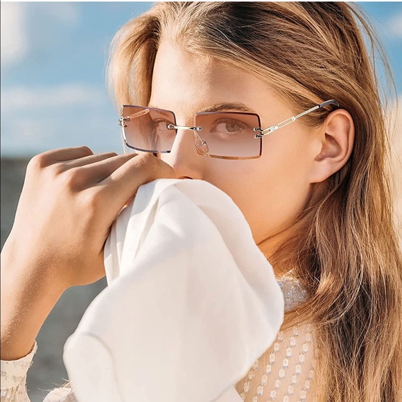 Accessories - Y2K inspired rimless shades